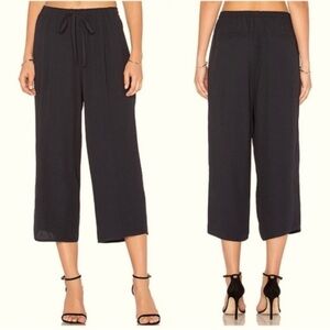 Vince Drawstring Wide Leg Cropped Pant in Black Size S